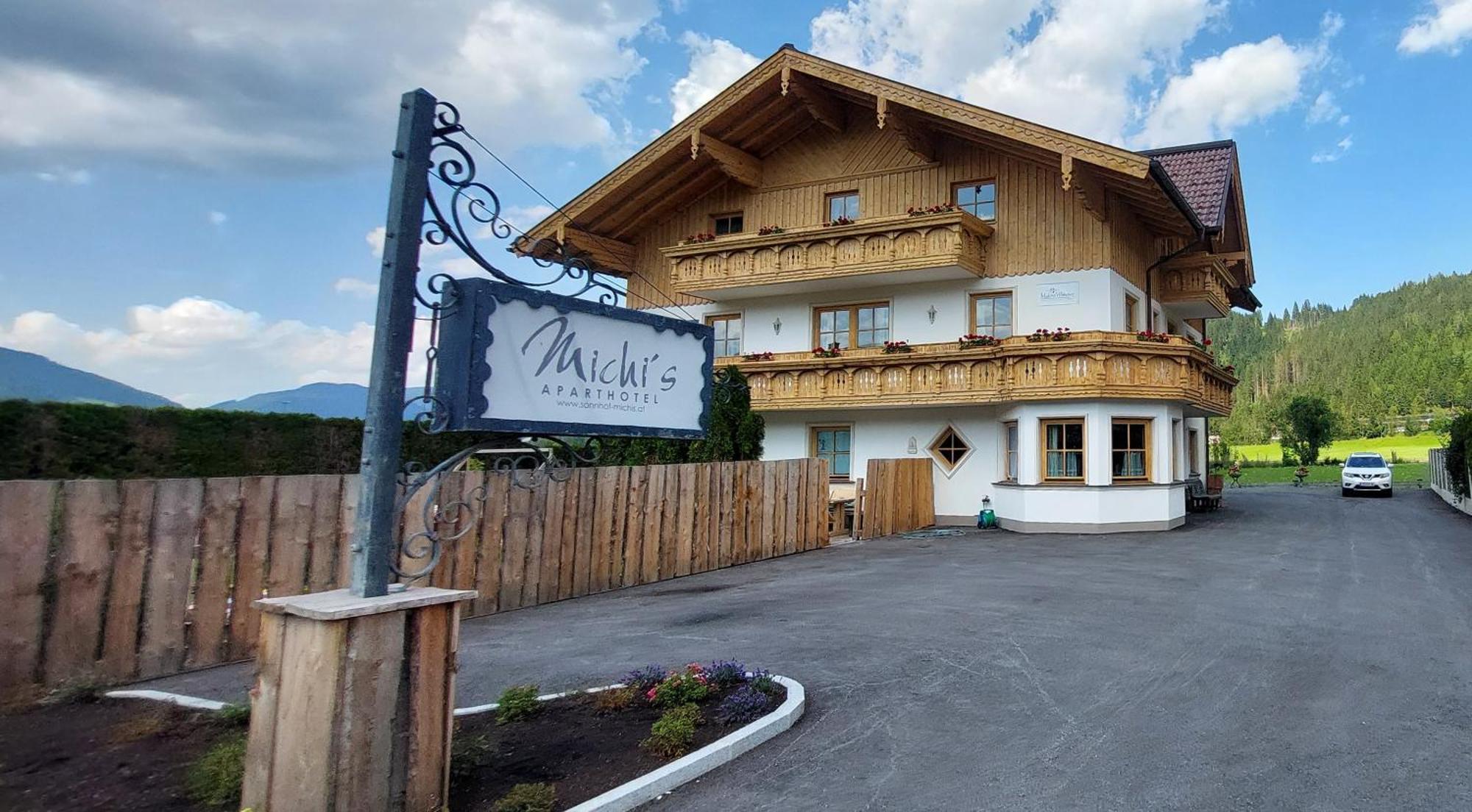 Michis Aparthotel Flachau Kültér fotó